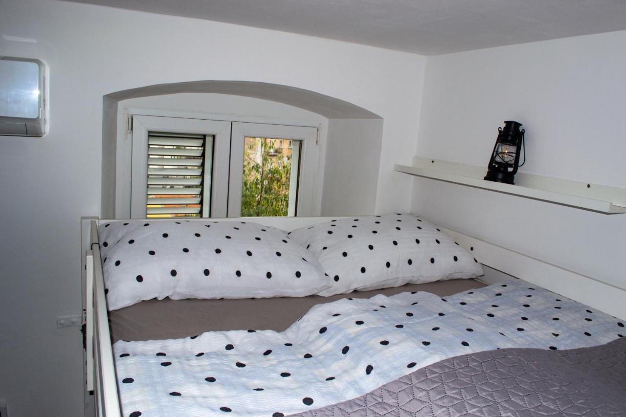 Studio Apartment Kontiki ริเยกา ภายนอก รูปภาพ